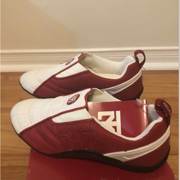 MOOTO Youth Leopard Martial Arts Taekwondo Shoes White/red - Picture 2 of 5